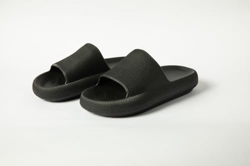 شبشب سلايد يوني بامب مريح وخفيف الوزن وأنيق بنمط سهل الارتداء للرجال من اوندا، لون أسود، مقاس 45 EU