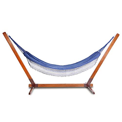 Suporte De Madeira Com Rede de Descanso Azul.