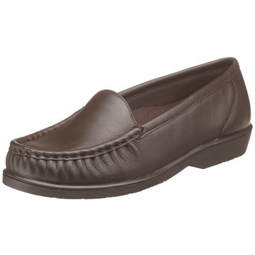 Image of Propet Women's Comfy Walker Loafer