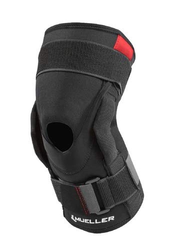 Mueller Hinged Knee Brace, Black, Medium