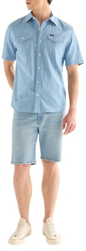 Lleva el estilo Western con esta camisa Wrangler. Su corte informal y manga corta te ofrecen máximo confort para el día a día. El cierre de botones le da un toque auténtico y atemporal a tu look.