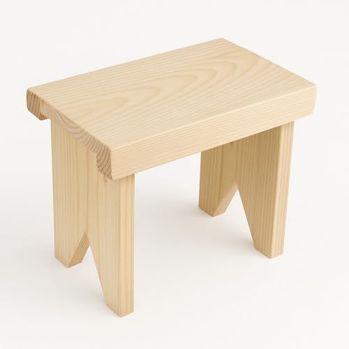Taburete de Madera rústico. En Crudo, para Decorar. Escalón. Medidas (Ancho*Fondo*Alto): 34 * 20 * 24 cm.