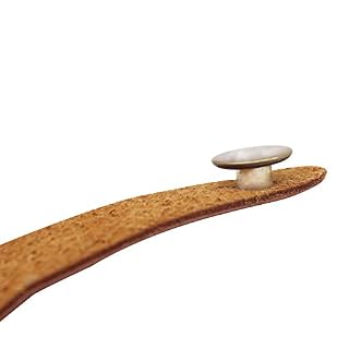 Alnicov Lot de 2 sangles pour ukulélé – En cuir synthétique – Avec bouton – Pour ukulélé et guitare acoustique – Marron - Les Beatles, Paul McCartney, John Lennon, RIngo Starr, George Harrison Alnicov Lot de 2 sangles pour ukulélé - En cuir synthétique - Avec bouton - Pour ukulélé et guitare acoustique - Marron – Image 4