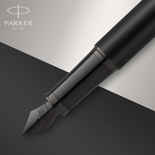Miniatura 5 de Parker IM pluma estilográfica | Negro mate con adornos negros | Punta fina con recambio de tinta azul | Estuche de regalo