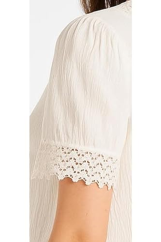 Dwear Clothing lace top – image 4