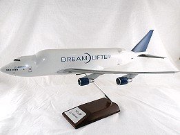 Amazon | (ボーイング) BOEING 747 LCF ドリームリフター プラスチック