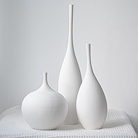 FRGMT M'Quve's Vase Black Whiteセット Mid-Century ModernBlack & White Ceramic Elliptical Grid Form