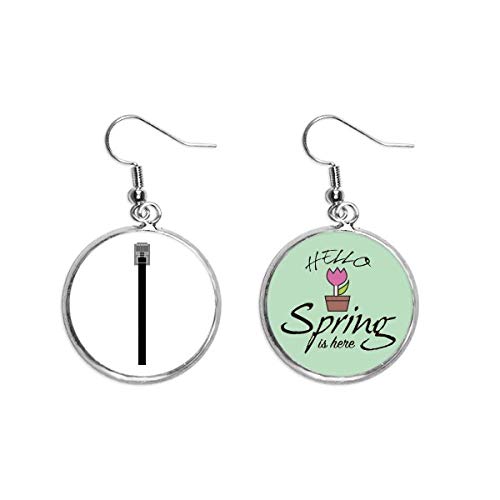 Pendientes de primavera con cable negro USB para lucir en eventos geek y quedadas de moda