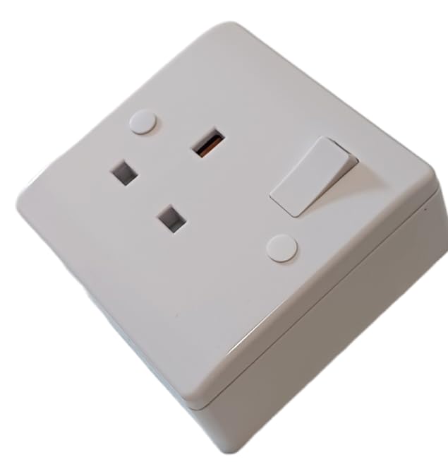 SINGLE SOCKET AND 25mm PATTRESS BACK BOX, 1 GANG CURVED EDGE, WHITE, STYLISH AND ROBUST, DOUBLE POLE (1) - Image 3