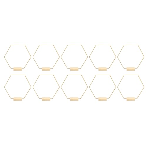 Centros de mesa hexagonales dorados para bodas y banquetes elegantes con bases de madera natural 5
