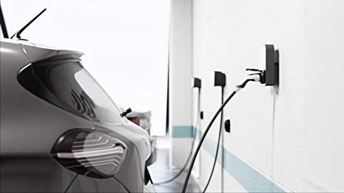 Electric vehicle charging with Wallbox Copper SB