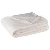 Questa morbida coperta Sable in effetto pelliccia è una grande attrazione e un elegante accessorio per la casa in casa.