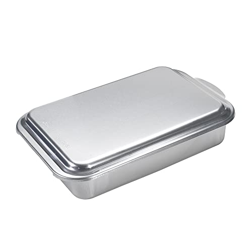 Nordic Ware Classic Metal 9x13 Covered Cake Pan