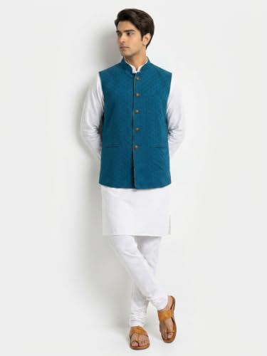 Image of Men Regular Fit Reversible: Soild, Embroidery Pattern Pure Cotton Mandarin Collar Sleeveless Festive Bundi