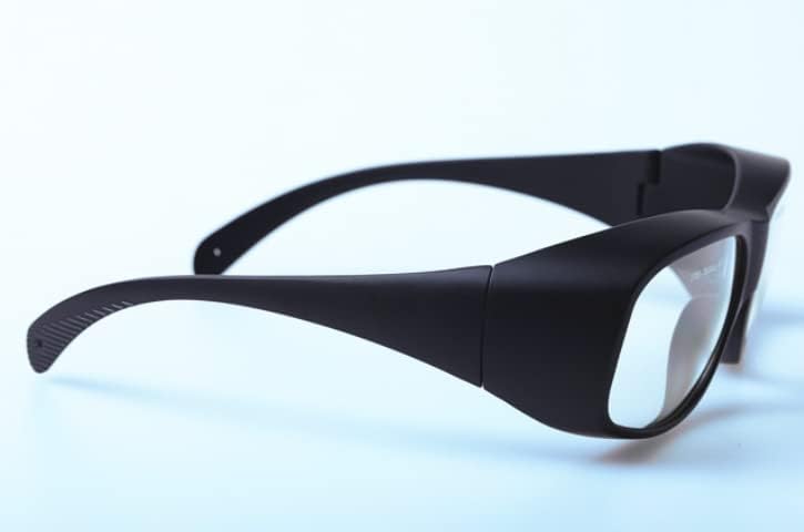 OD6+ 2700-3000nm Laser Protective Glasses 2780nm 2940nm Erbium Laser Eye Protective Goggles 33# CE