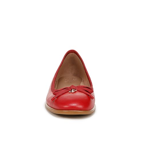 Image of Naturalizer Essential