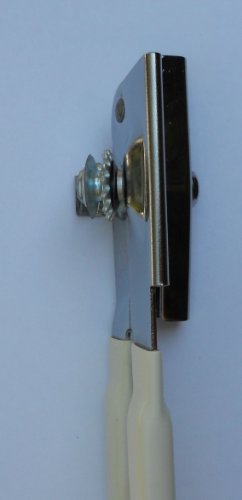 EZ-DUZ-IT Deluxe Can Opener with White Grips (White)