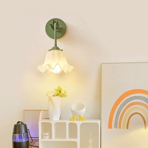 Applique murale orientable E27 verte pour éclairer sans encombrer la table de chevet - 4