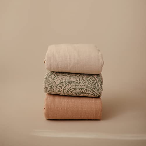 Image of mushie Muslin Baby Swaddle Blanket | 100% Organic Cotton (Fog)