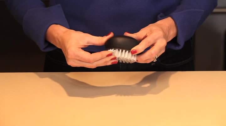 OXO Good Grips Vegetable Brush