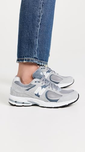 Image of New Balance Men 2002 Sneaker