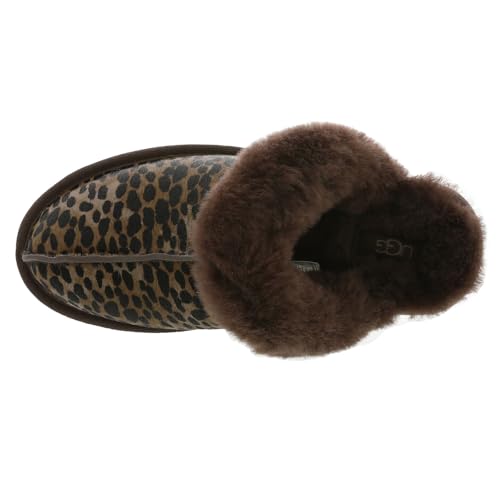 UGG Women's Scuffette Caspian Slipper2