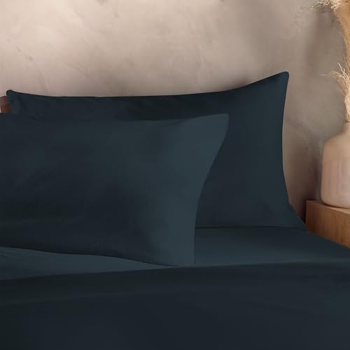 Silentnight Washed Cotton Rich Pillowcase Pair - Soft & Comfortable Touch - Stylish Modern Linen-Look 2 Pack Pillow Cover - Breathable Cotton and Polyester Fabric Retain Shape and Colour, Navy Indigo