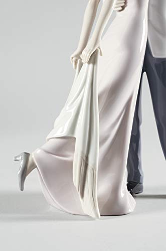 Lladró Happy Anniversary Couple Figurine. Porcelain Anniversary Figure. #TOP5