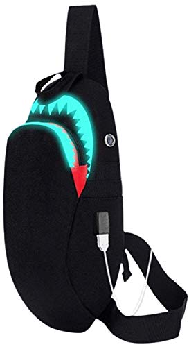 ATTAIN サメ シャーク 斜めがけ ボディバッグ ワンショルダー usb ポート 搭載 ポート付き 夜光 発光 ボディー バッグ ショルダー バック メンズ