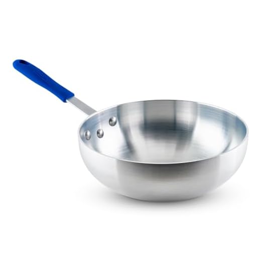 Winco Aluminum Stir Fry Pan, 11-Inch,Silver