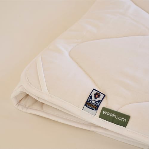WOOLROOM Classic Light Comforter Twin - 100% Natural Hypoallergenic Cooling Traceable Wool Comforter (5.9 oz/sq yd) - Warmer Months/Hot Sleepers - Down/Feather Alternative