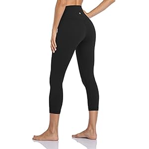 HeyNuts-Hawthorn-Athletic-Essential-II-High-Waisted-Yoga-Capris-Leggings-Workout-Cropped-Pants-21 HeyNuts High Waisted Yoga Capris Leggings for Women, Buttery Soft Workout Cropped Pants Compression 3/4 Leggings 21'' Black M(8/10)