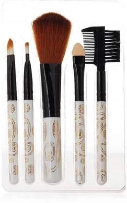 MAYU Makeup kit + 5 pcs Makeup Brush + 2 pc Blender Puff Combo 1