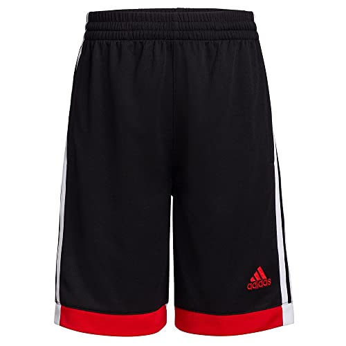 Short Adidas garçon pour les journées de jeux intenses au parc