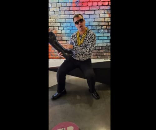 Hip Hop Rapper Plastic Chunky Fake Gold Chain Necklace,80s/90s Costume Accessory(27.5inches*1.34inches)4