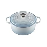Grandes asas para una sujeción segura y cómoda al levantar y transportar la cacerola, incluso con guantes de horno, interior esmaltado claro