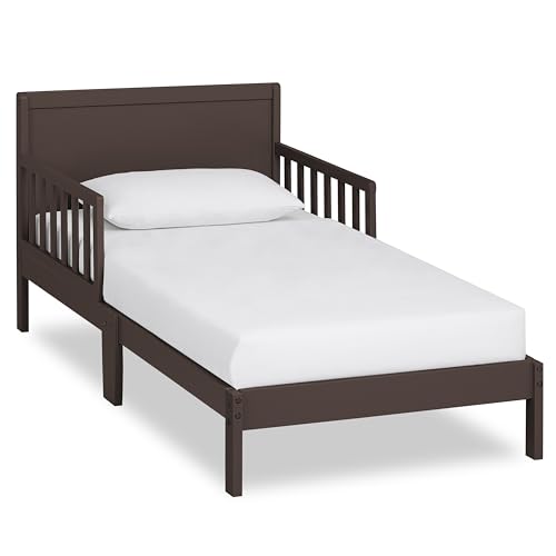 Dream On Me Brookside Toddler Bed, Low Floor Wooden Bed, Side Safety Bed Rails, GREENGUARD Gold & BSA Certified, Non-Toxic Paint Finish, New Zealand Pinewood, Up to 50 lbs - Chocolate Chip