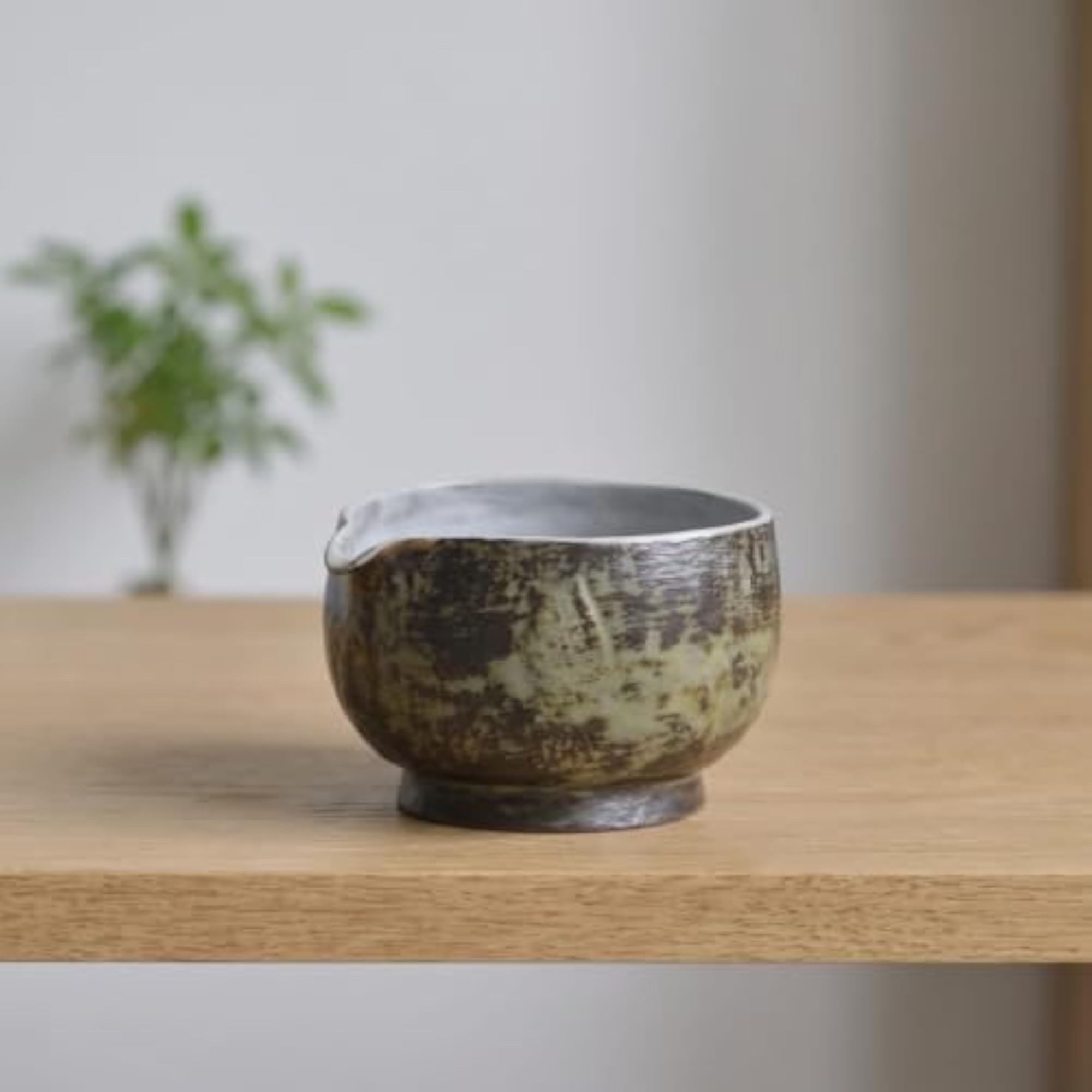 Ceramic Matcha Bowl with Spout, Rustic Pottery Matcha Bowl