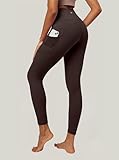 Female model wear the IUGA High Waist Yoga Pants with Pockets. Close up view of pocketsa