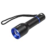 blaupunkt 800 ng Hochwertige Materialien: Das Metallgehäuse besteht aus hochwertigen und robusten Materialien, und hat eine hervorragende Stärke. Gehäuse aus Aluminiumlegierung in Militärqualität. LED-Lampe. Rutschfest, sturzsicher und wasserdicht. Um Funktionalität und Sicherheit zu gewährleisten, wird bei dieser Mini-Taschenlampe kein Detail ausgelassen