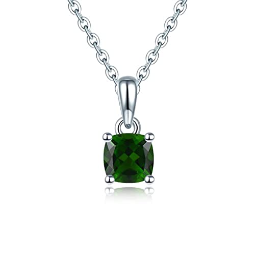 Collier en argent 925 avec pendentif carré pour une élégance raffinée en soirée
