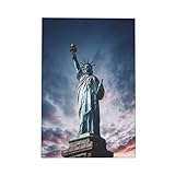 Prêt à accrocher en toute simplicité : pré-tendue sur un cadre en bois robuste, cette grande toile murale pour salon est livrée prête à être accrochée avec tout le matériel nécessaire inclus. Son design polyvalent vous permet de l'accrocher au mur ou de l'afficher sur une étagère, et sa construction légère assure une manipulation et un placement faciles.