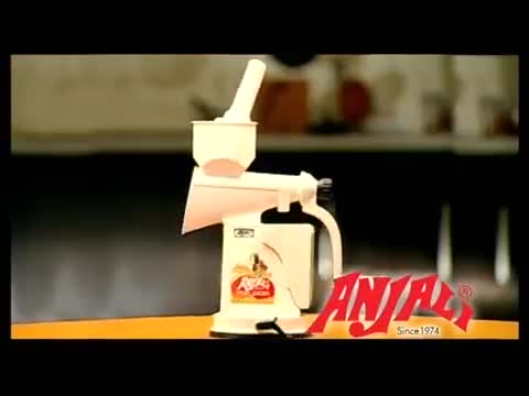 Anjali - CO.03 Sleek Stainless Steel Vacuum Base Coconut Scrapper, Black