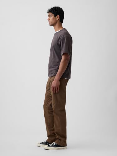 Image of Gap Men's Essential Straight Fit Khaki Chino Pants