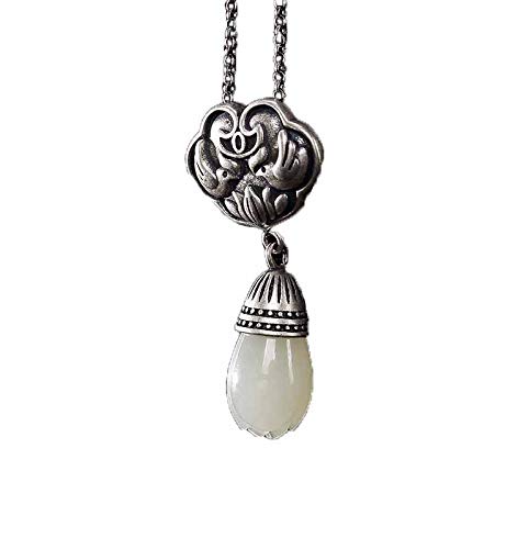 Collier jade Hetian et argent 925 motif lotus, le bijou idéal pour illuminer vos tenues