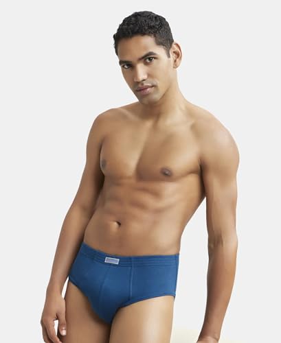 Jockey Men's Cotton Contour Brief Solid