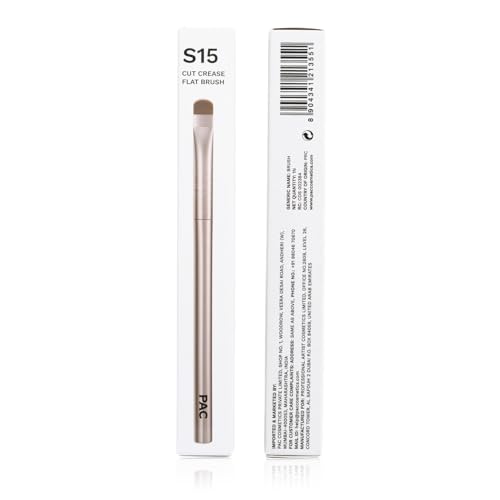 Image of PAC S15 Cut Crease Flat Brush