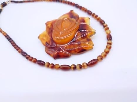 鼈甲工芸、紫紅、ペンダント、ネックレス、フクロウ、落款 鼈甲工芸、紫紅、ペンダント、ネックレス、フクロウ、落款