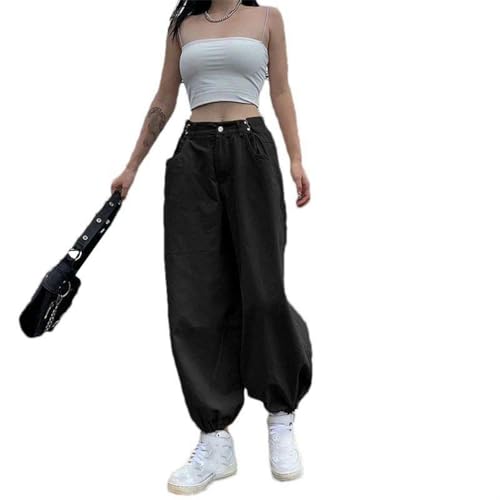 Pantalon cargo femme avec poche et jarretelles idéal pour un vêtement de rue