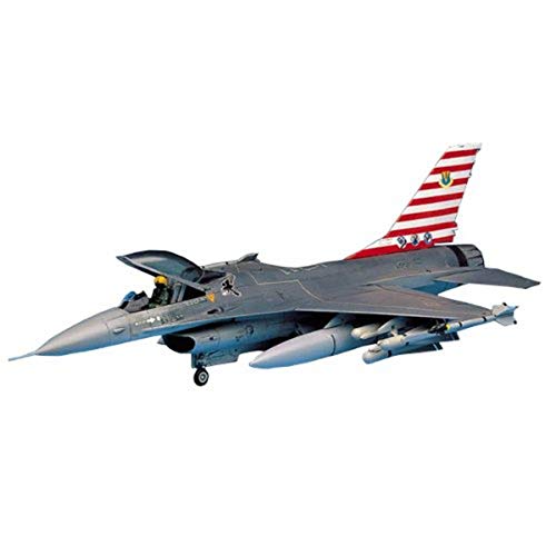 F-16C Fighting Falcon 1:48 projet modélisme exposition vitrine